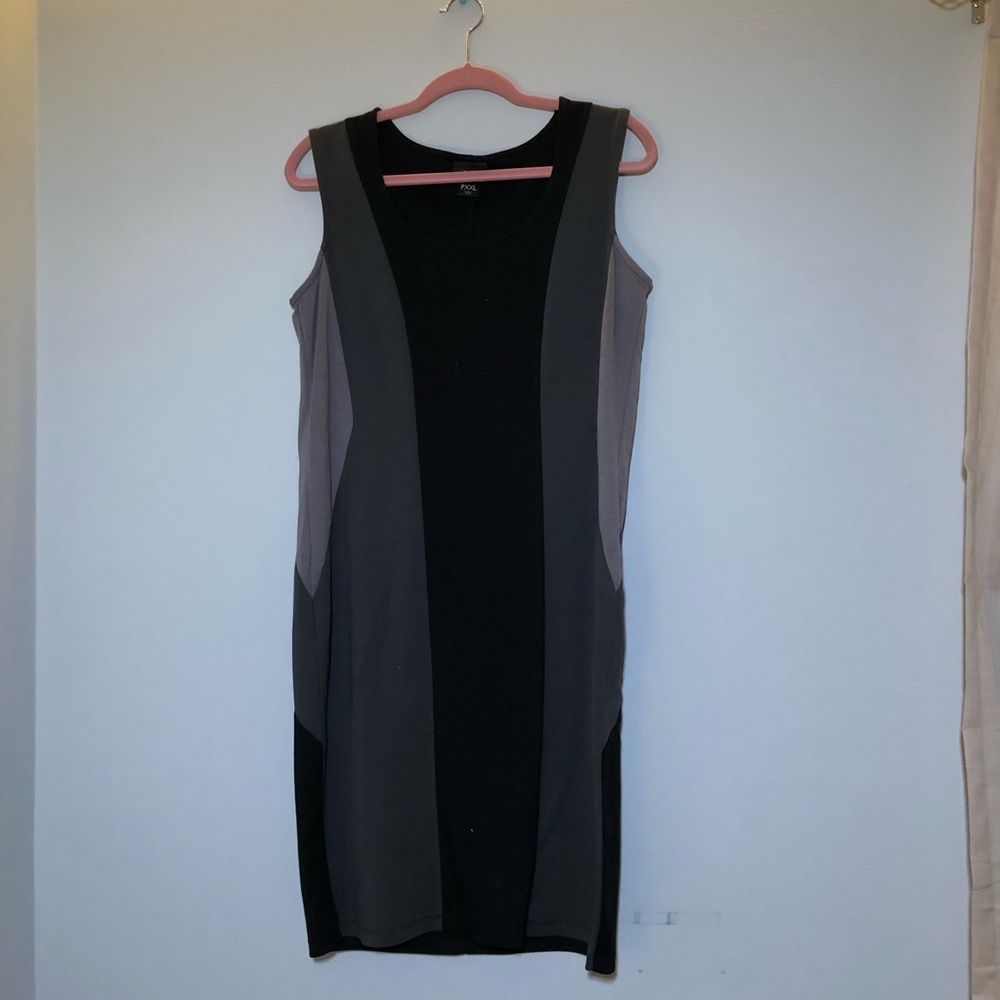 Mossimo sleeveless sheath dress
